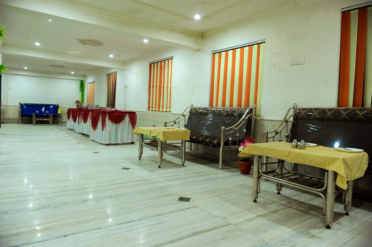 Jayanti Hotel Tarapith Eksteriør bilde